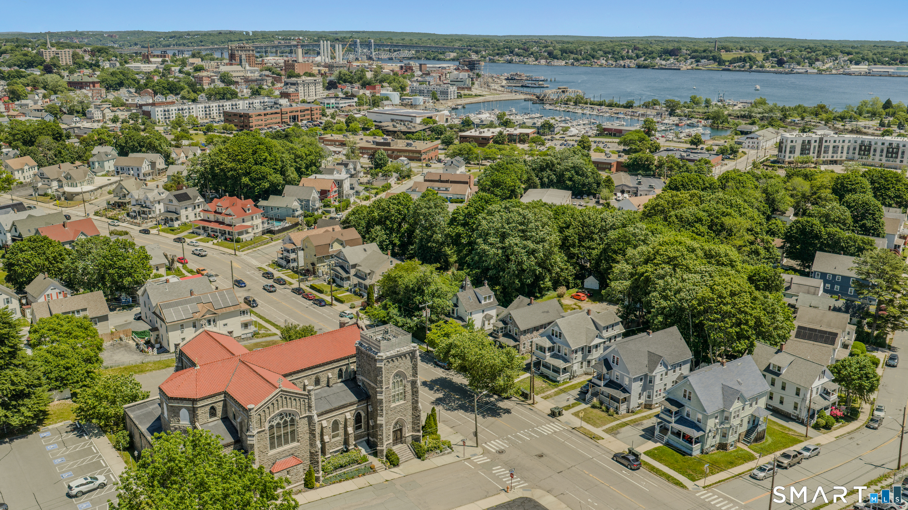 144 Montauk Avenue New London CT 06320