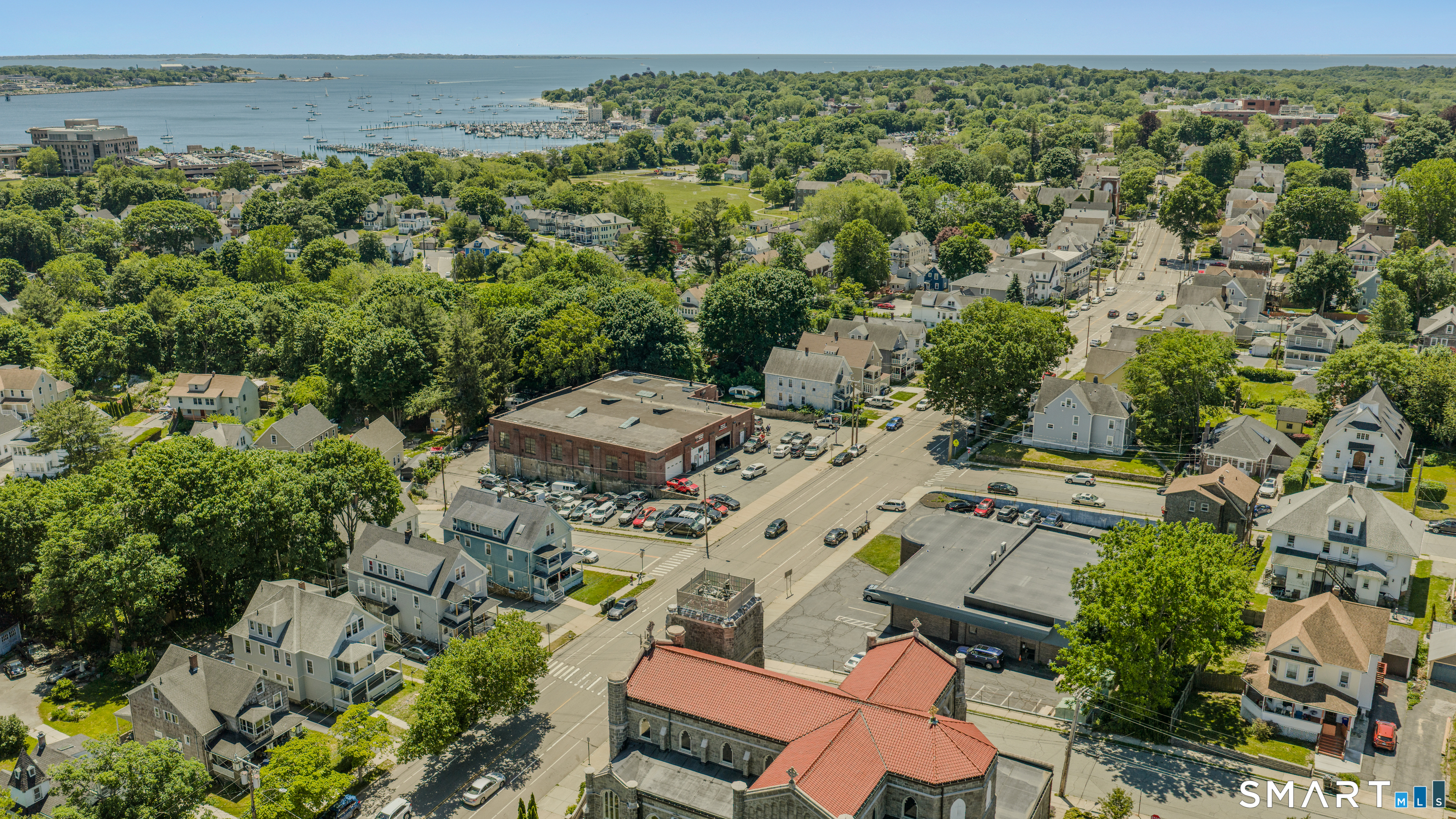 144 Montauk Avenue New London CT 06320