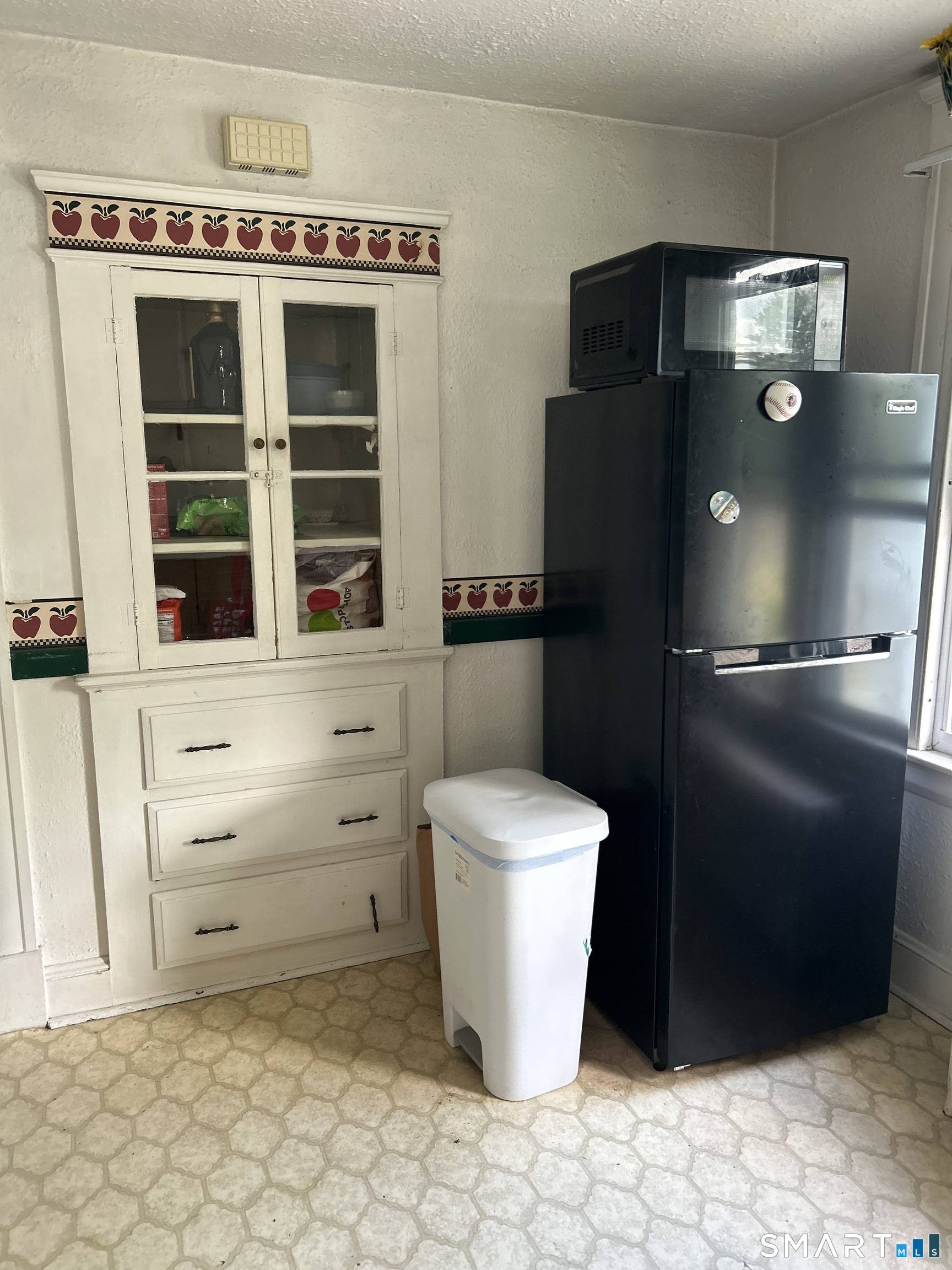 81 Robert Street Waterbury CT 06710