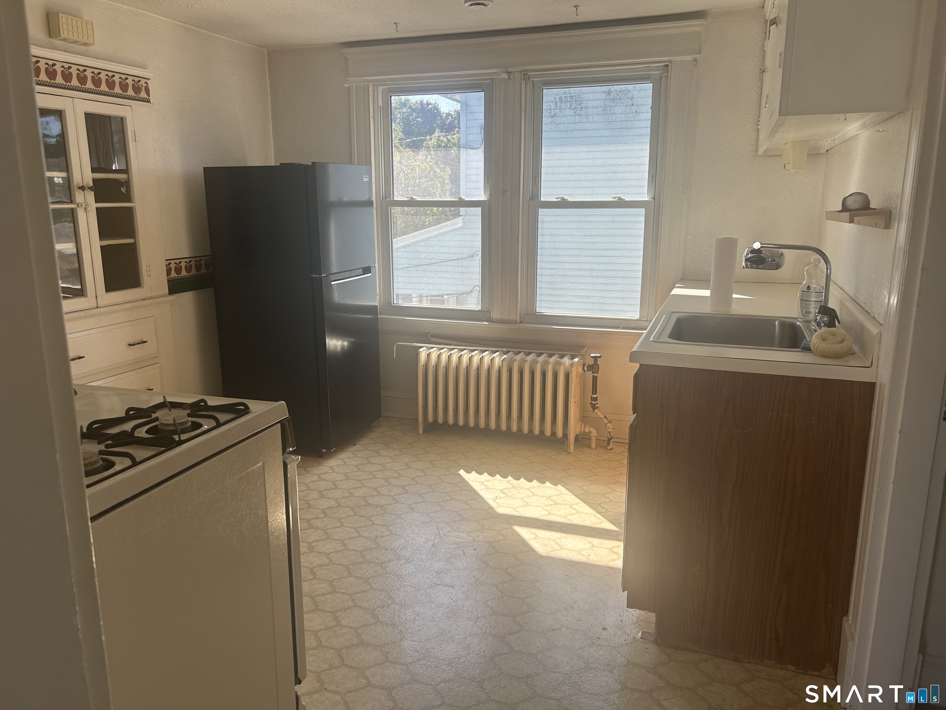 81 Robert Street Waterbury CT 06710