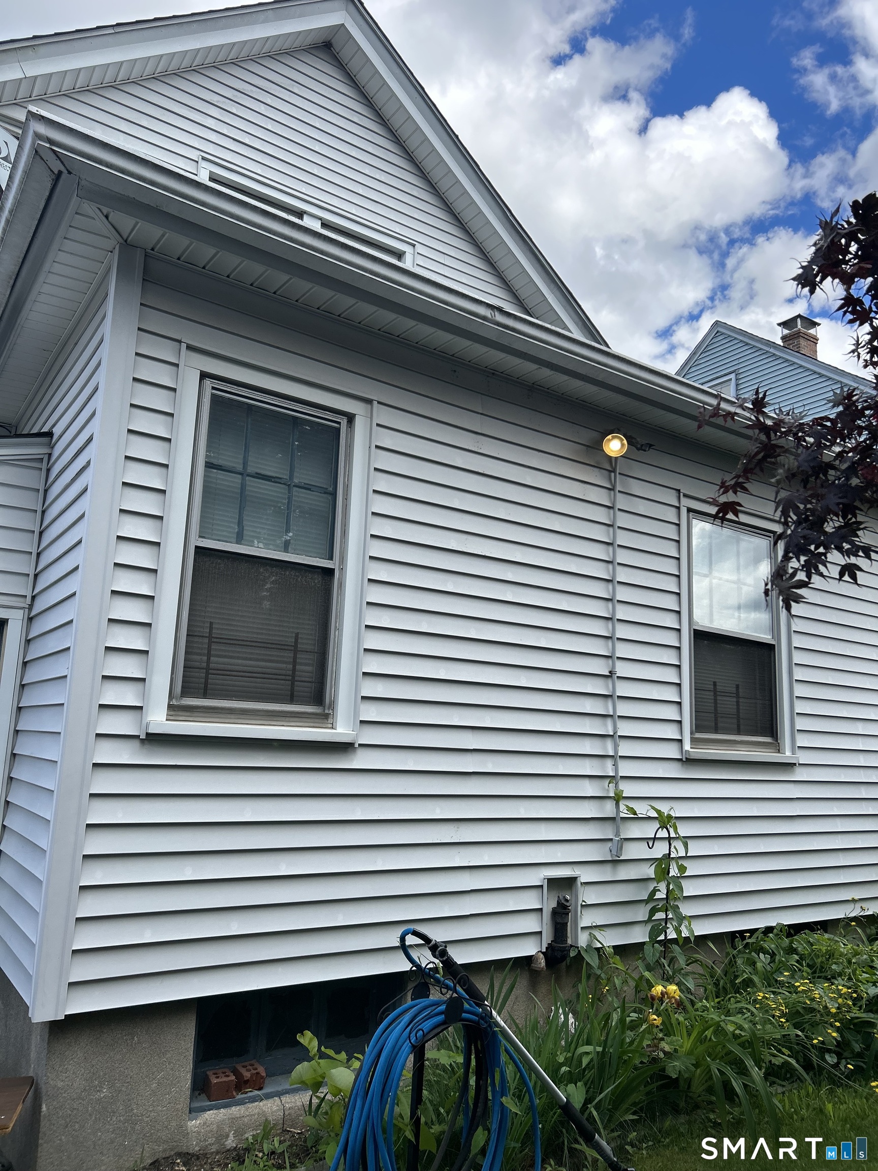 81 Robert Street Waterbury CT 06710