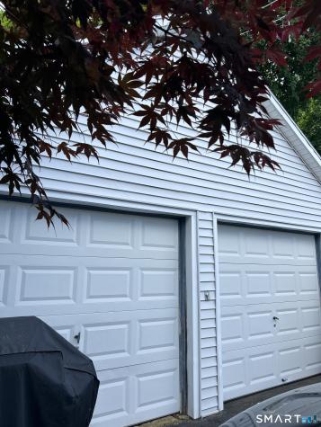 81 Robert Street Waterbury CT 06710