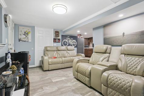28 Farren Avenue New Haven CT 06513