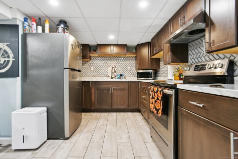 28 Farren Avenue New Haven CT 06513