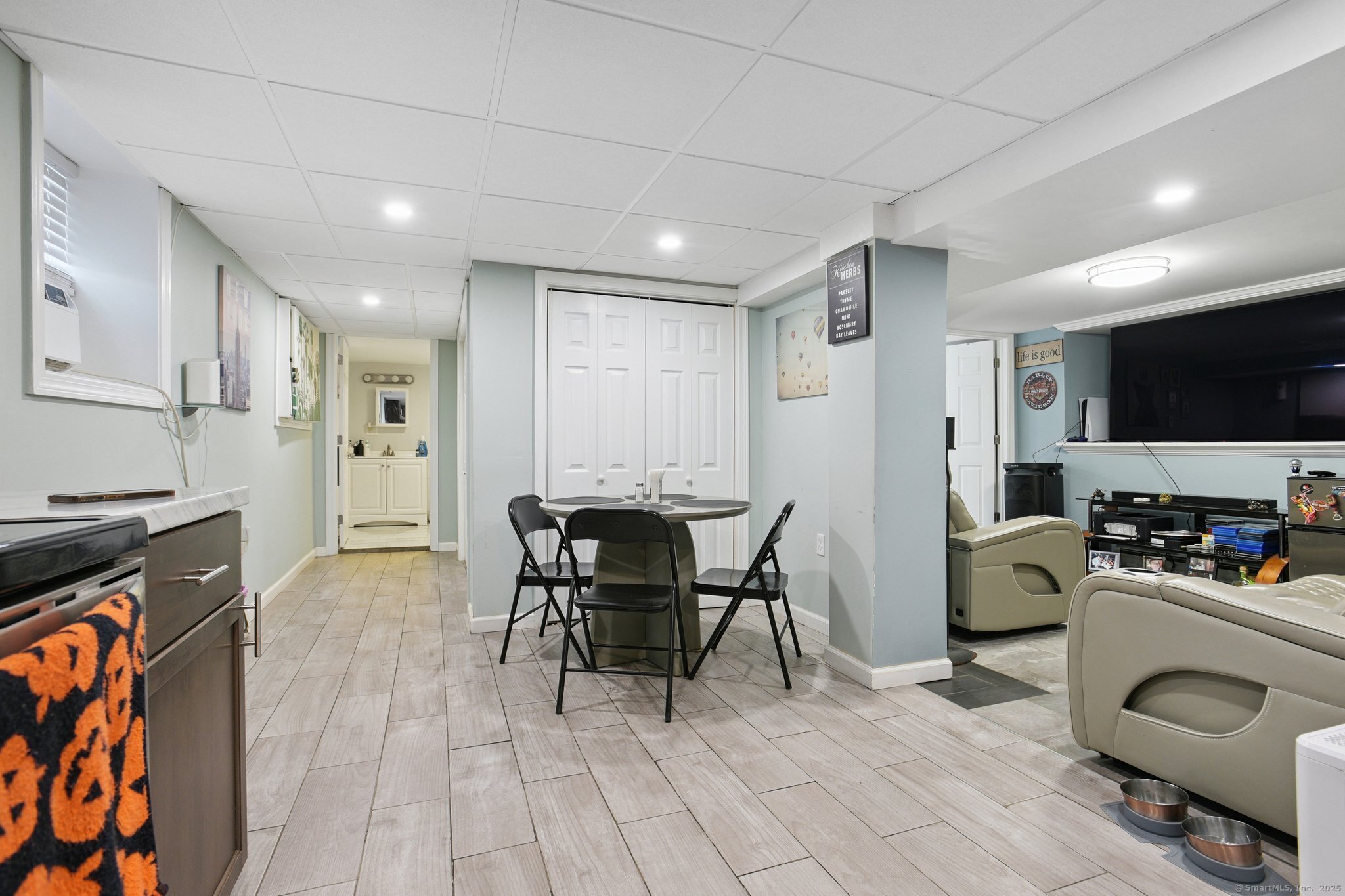 28 Farren Avenue New Haven CT 06513