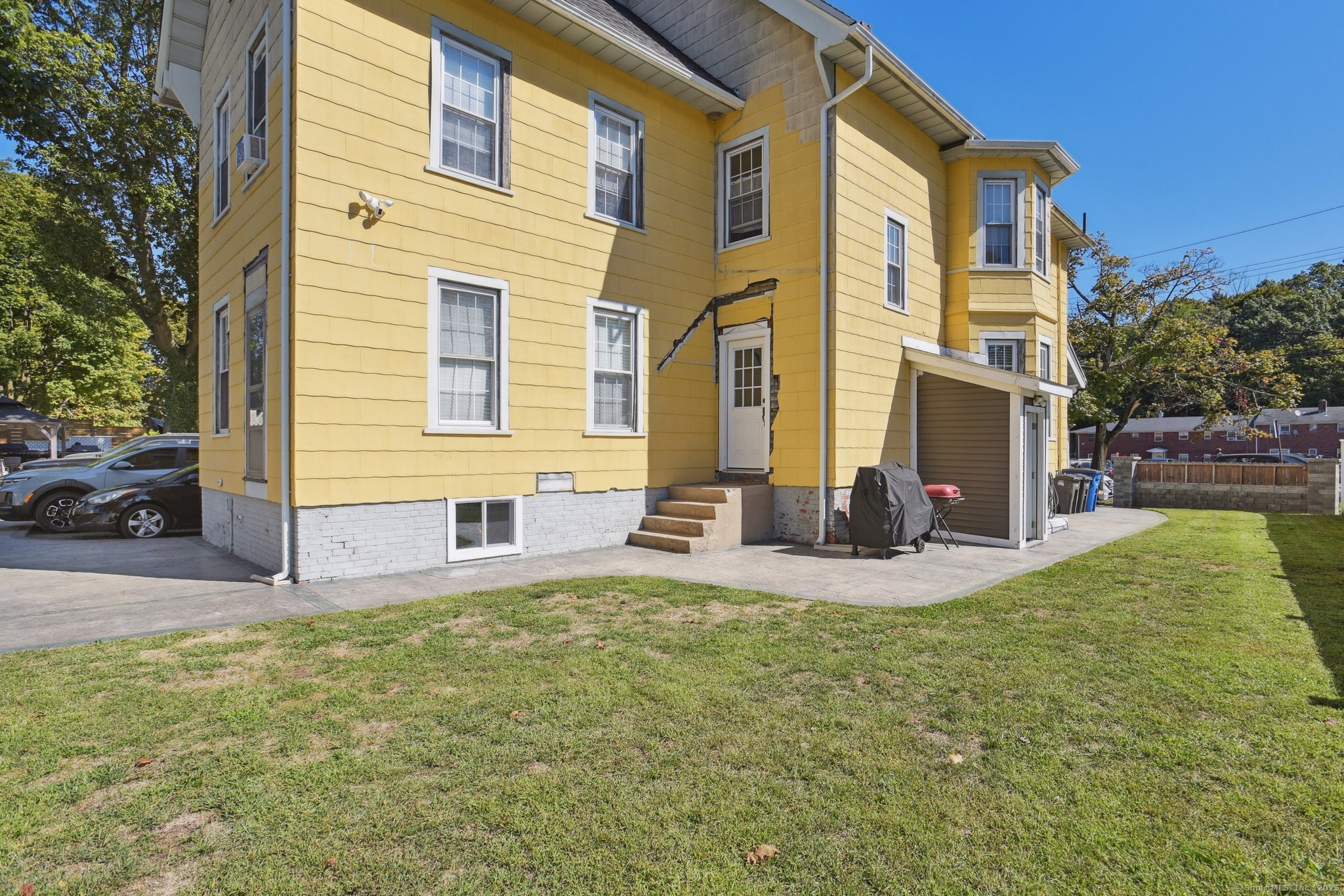 28 Farren Avenue New Haven CT 06513