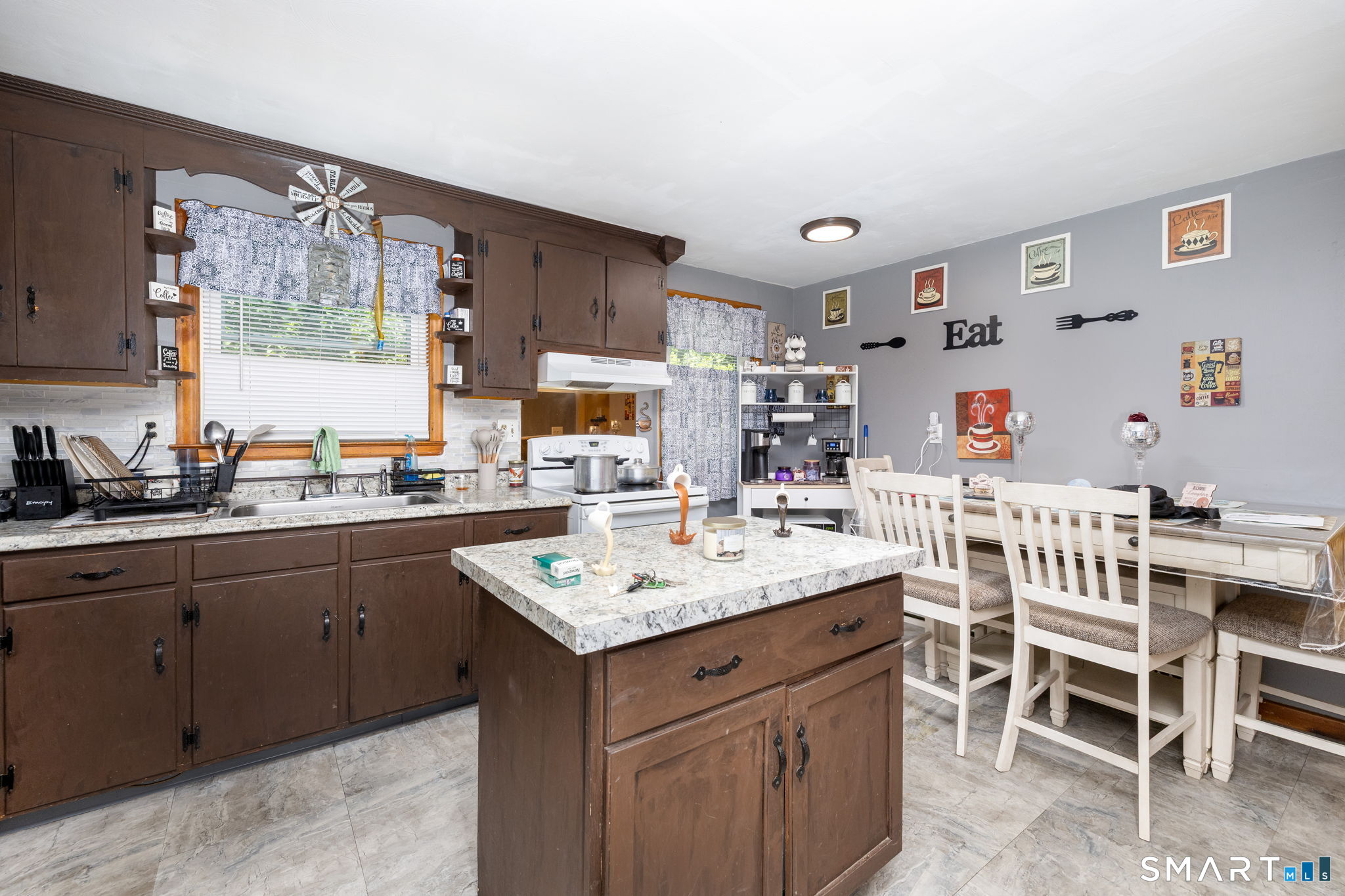 257 Hillside Avenue Hartford CT 06106