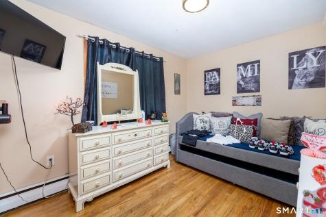 257 Hillside Avenue Hartford CT 06106