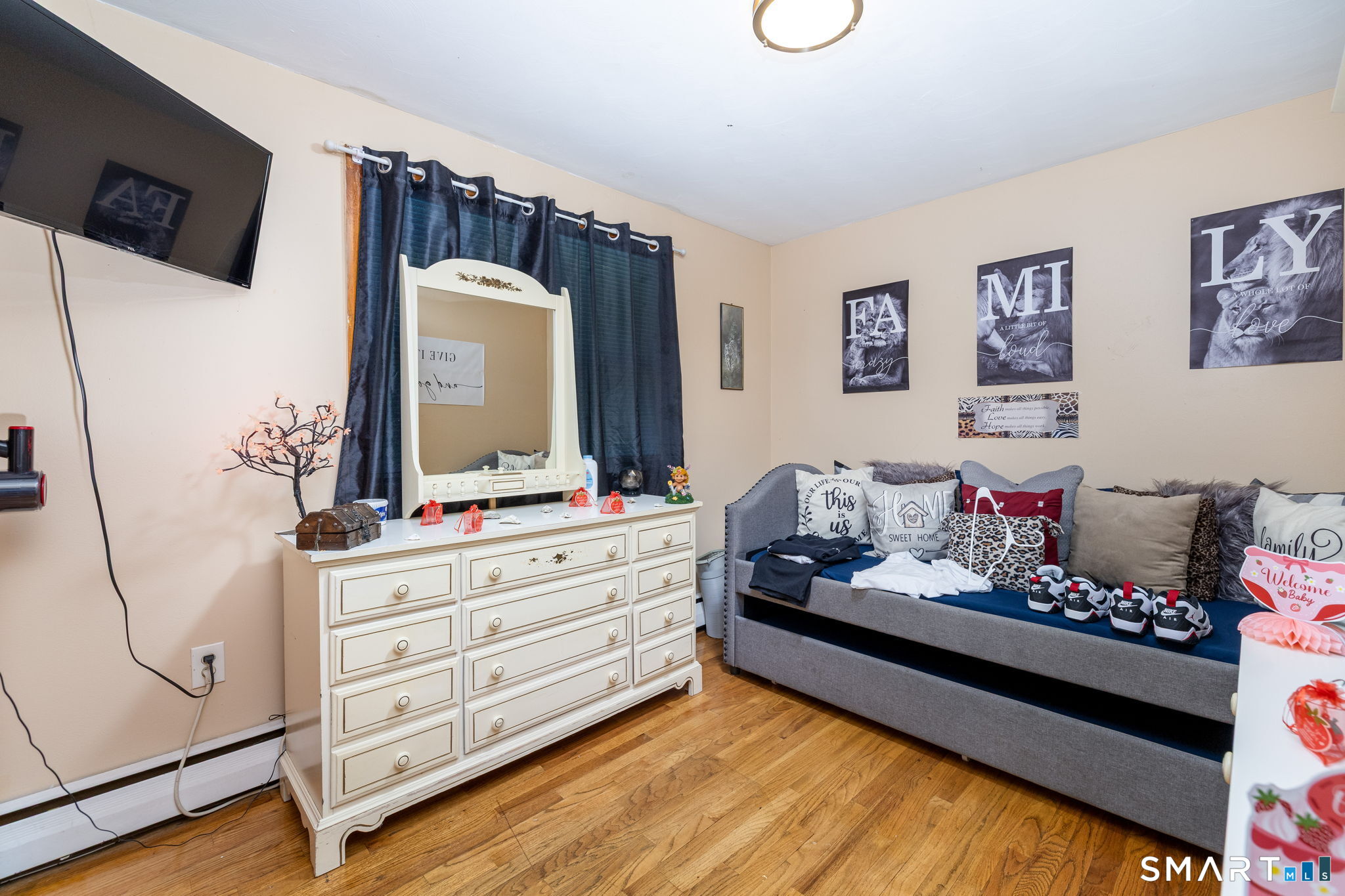 257 Hillside Avenue Hartford CT 06106