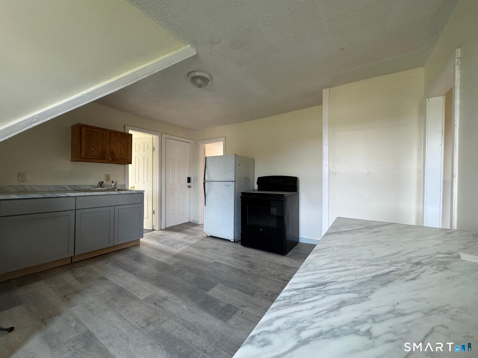 15 Summer Street Waterbury CT 06704