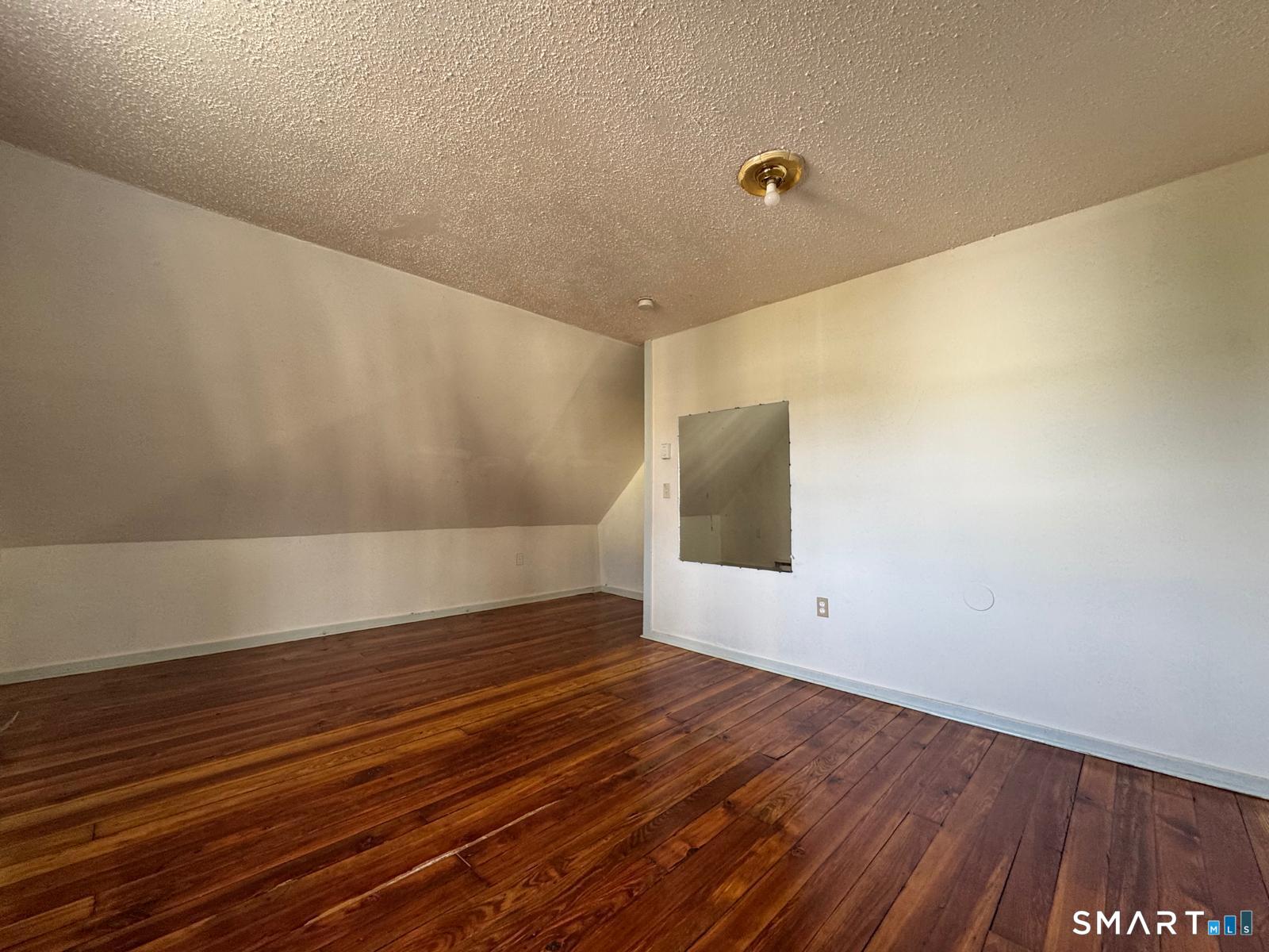15 Summer Street Waterbury CT 06704