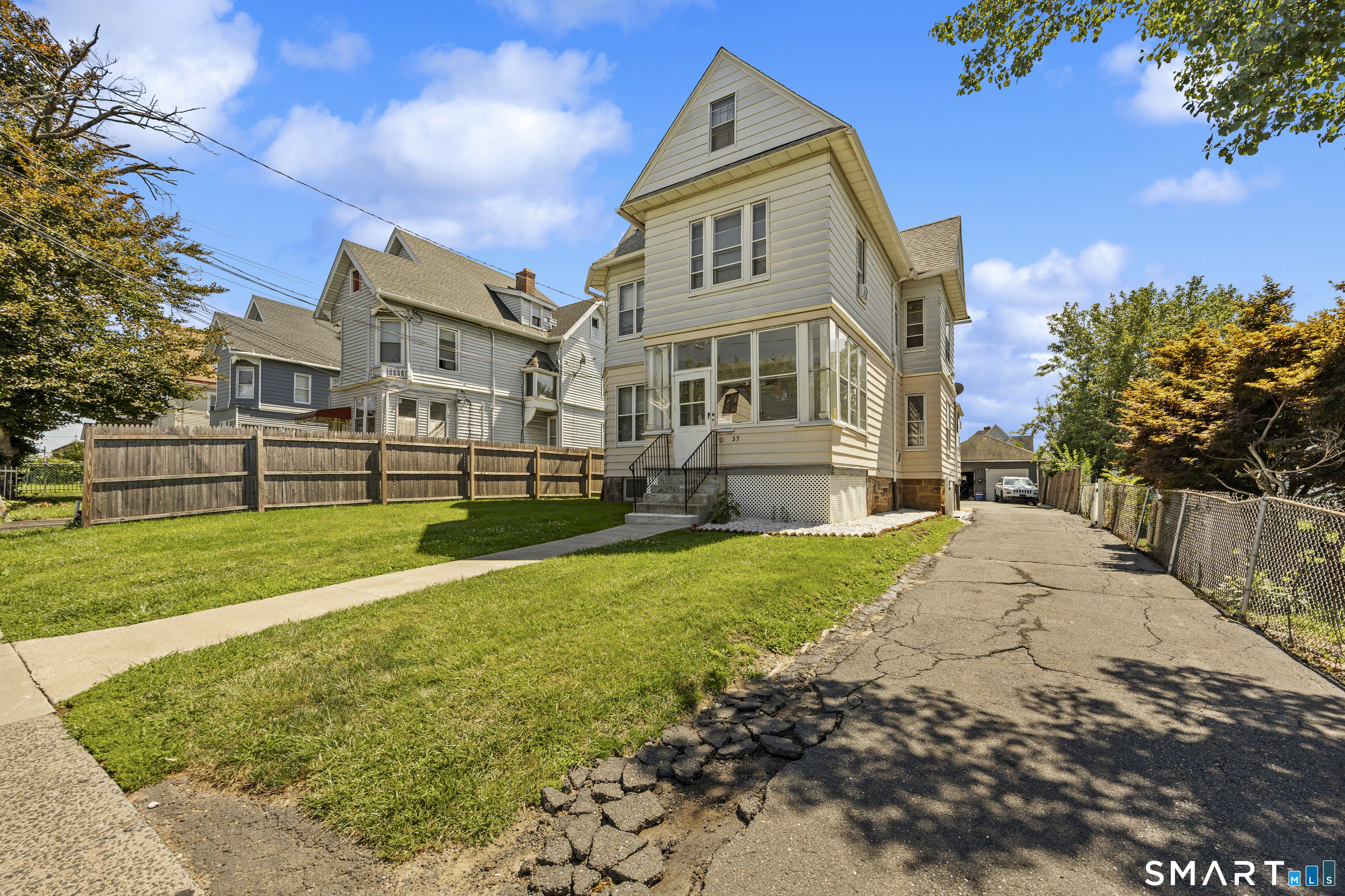 37 Preston Street Hartford CT 06114