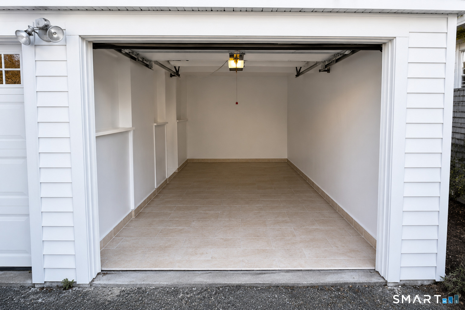 180 Dupont Place Bridgeport CT 06610