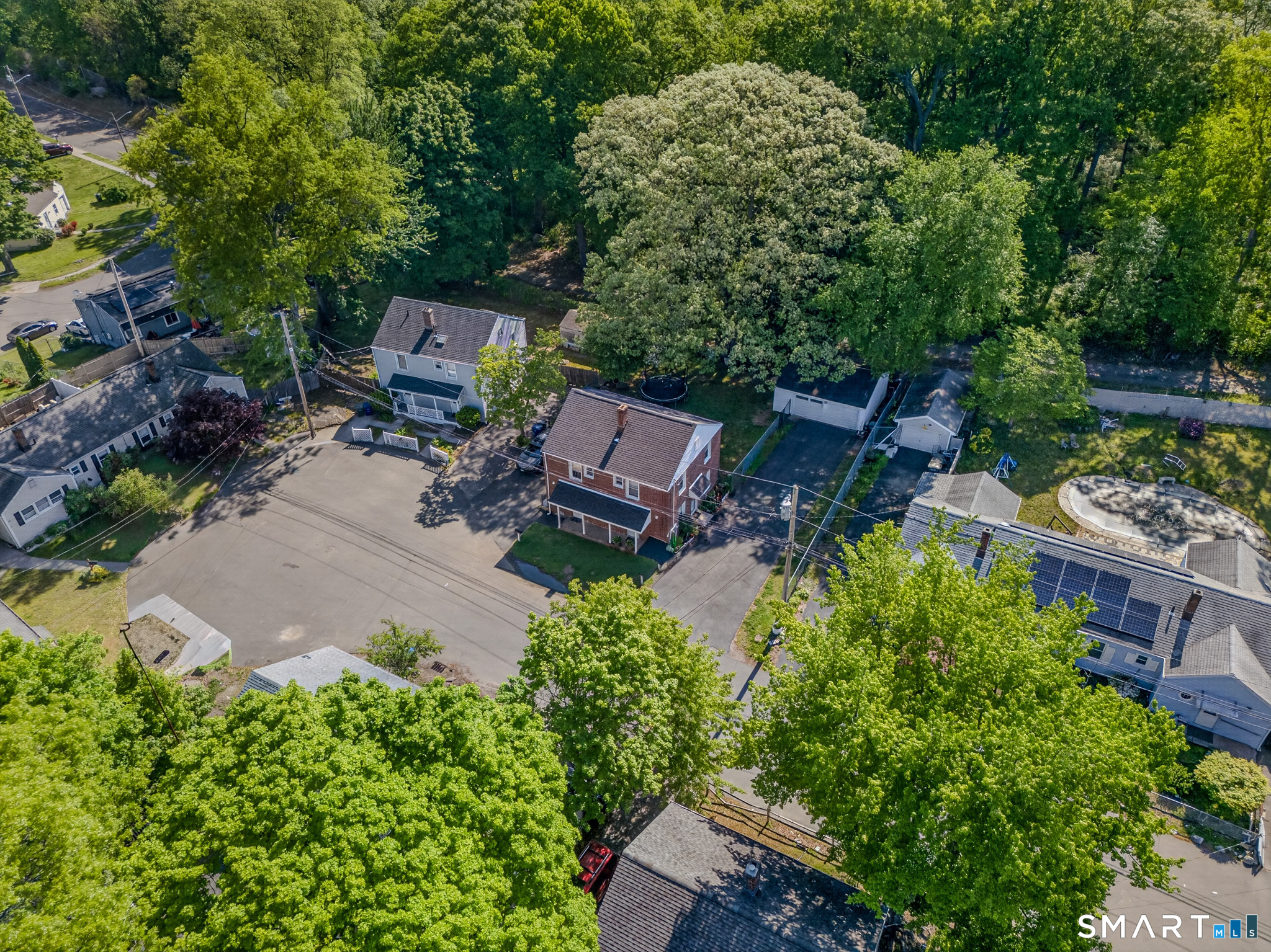 180 Dupont Place Bridgeport CT 06610