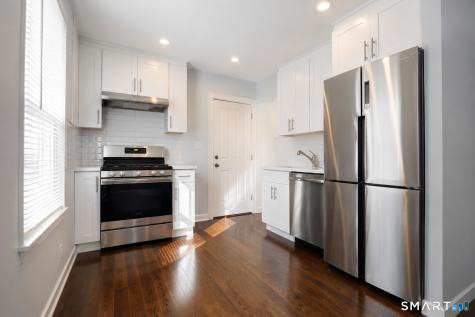 180 Dupont Place Bridgeport CT 06610