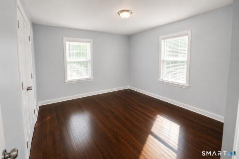 180 Dupont Place Bridgeport CT 06610
