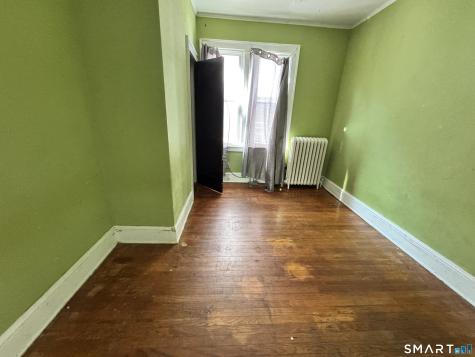 102 Rowe Avenue Hartford CT 06106