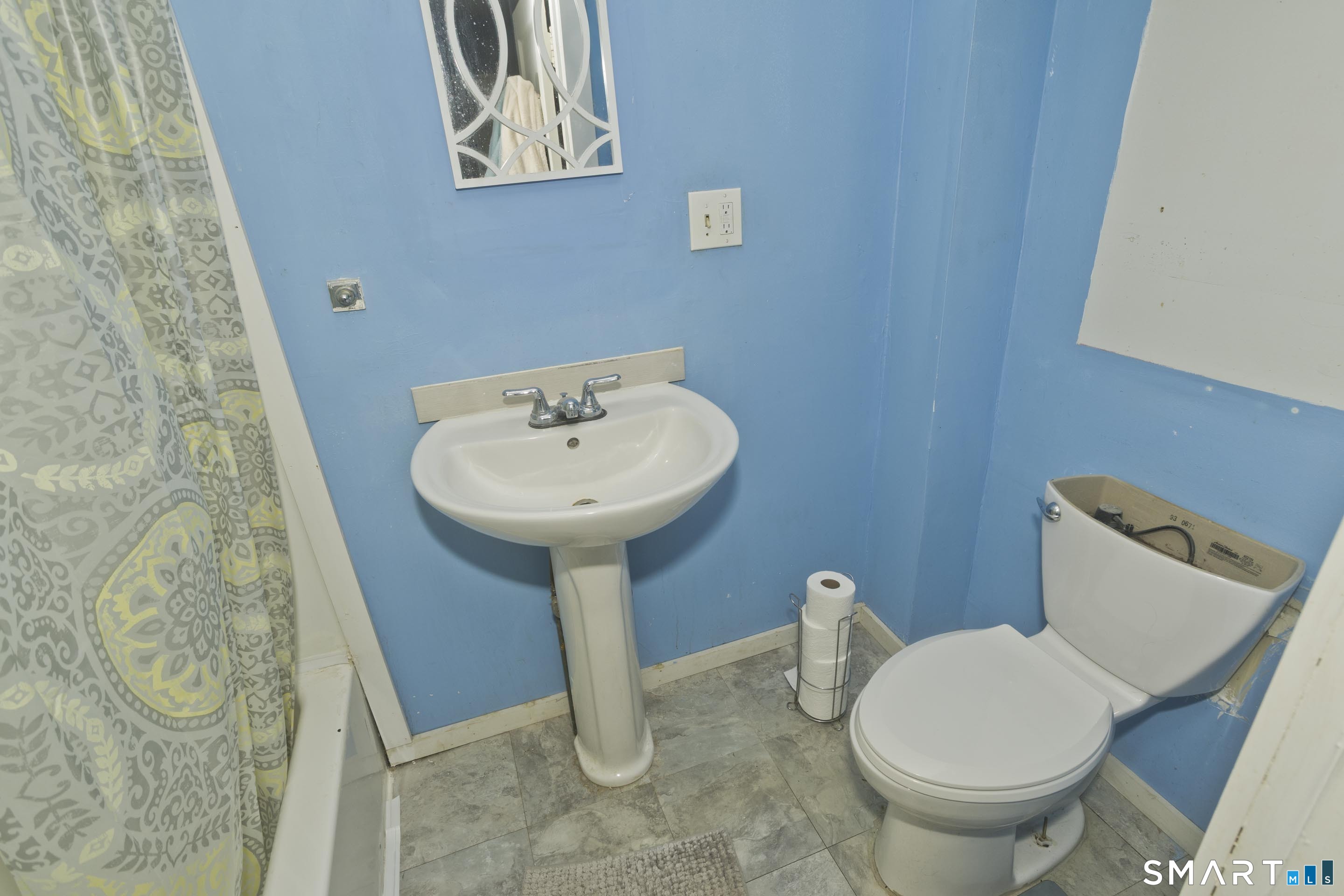 54 Hartford Avenue Enfield CT 06082