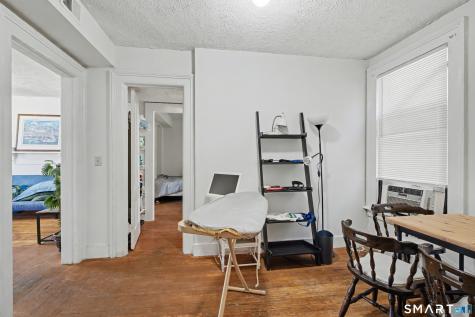 7 University Place New Haven CT 06511
