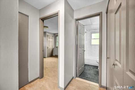 40-44 Briarwood Lane Branford CT 06405
