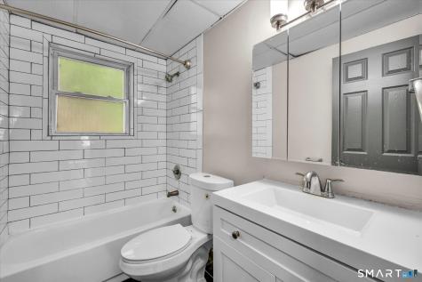 40-44 Briarwood Lane Branford CT 06405