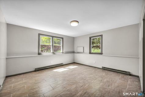 40-44 Briarwood Lane Branford CT 06405