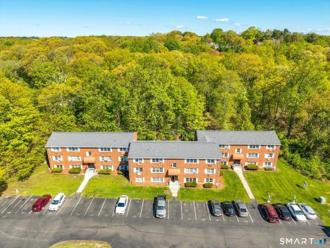 40-44 Briarwood Lane Branford CT 06405
