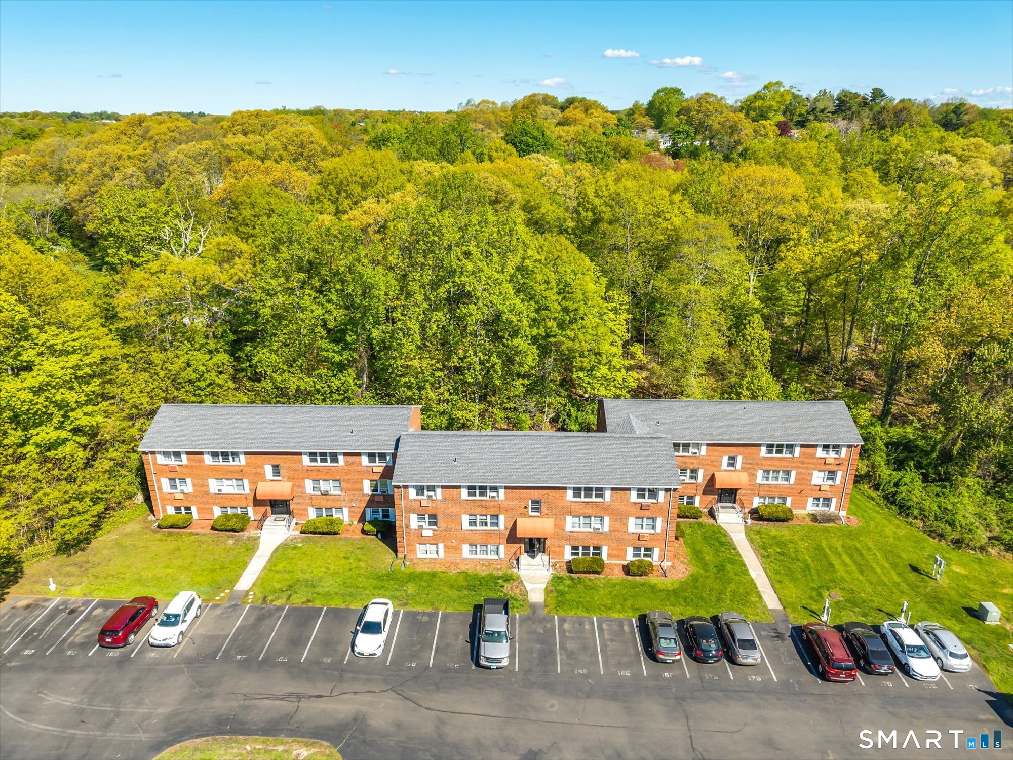 40-44 Briarwood Lane Branford CT 06405