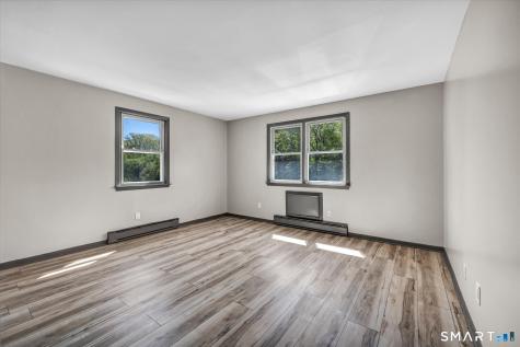 40-44 Briarwood Lane Branford CT 06405
