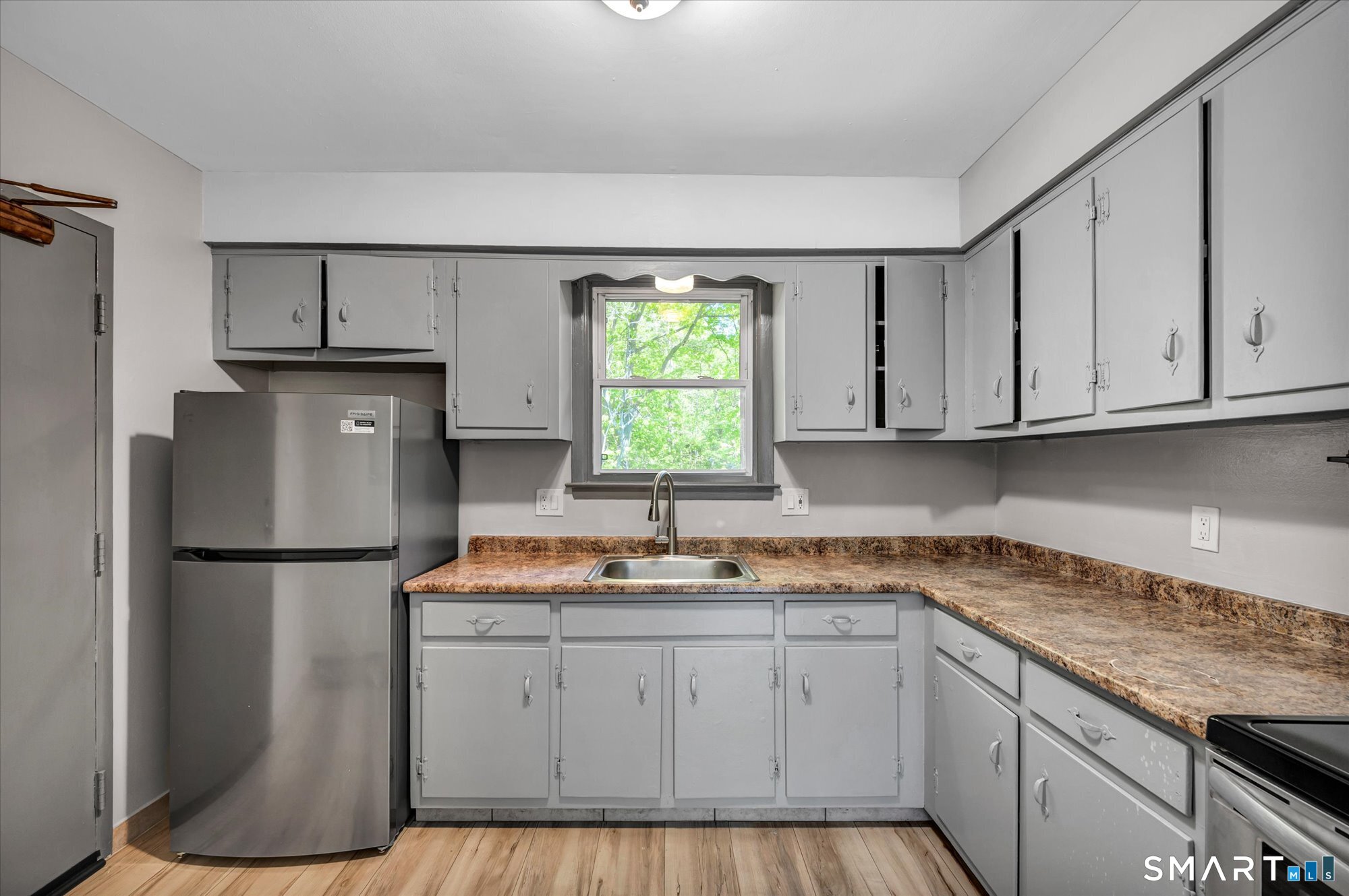 40-44 Briarwood Lane Branford CT 06405
