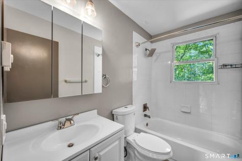 40-44 Briarwood Lane Branford CT 06405