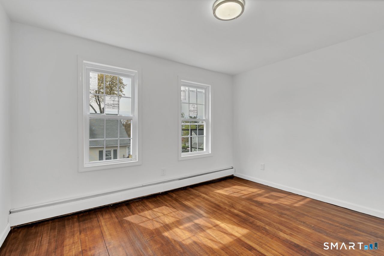 54 Overlook Avenue New Britain CT 06053