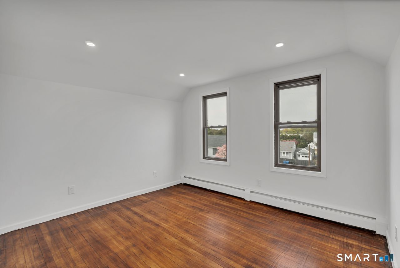 54 Overlook Avenue New Britain CT 06053
