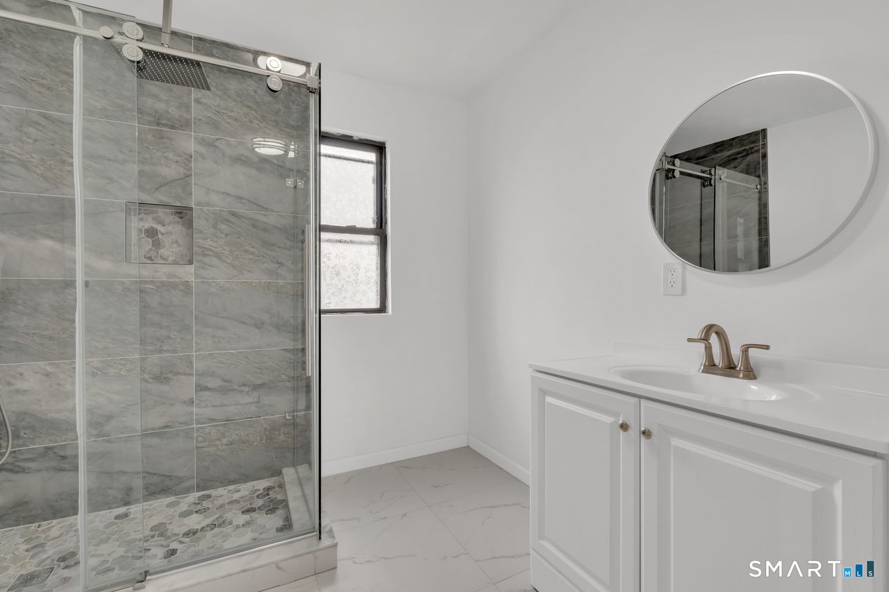 54 Overlook Avenue New Britain CT 06053