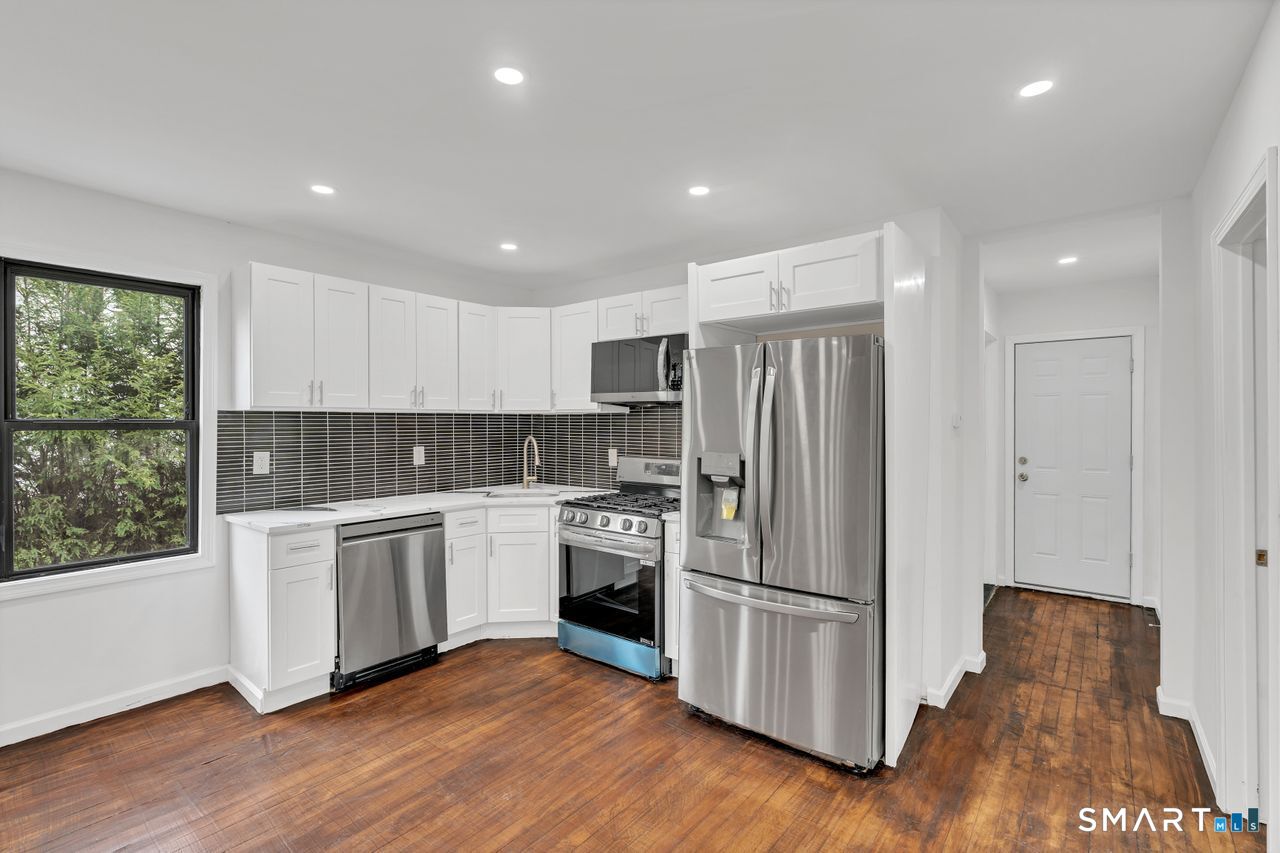 54 Overlook Avenue New Britain CT 06053