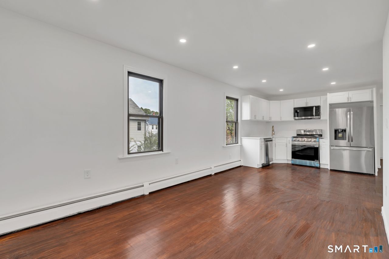 54 Overlook Avenue New Britain CT 06053