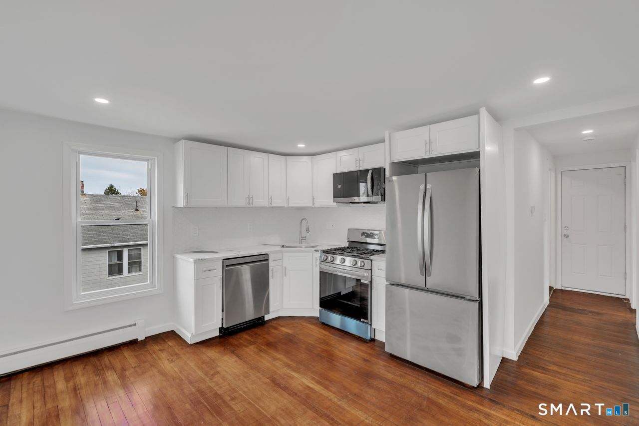 54 Overlook Avenue New Britain CT 06053