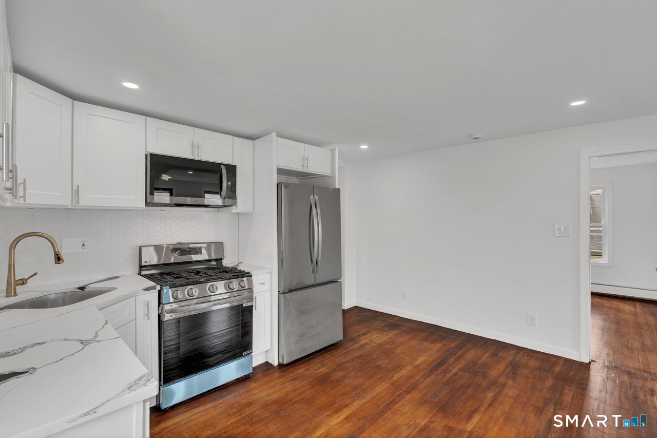 54 Overlook Avenue New Britain CT 06053