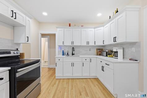 36 Brookline Avenue Bloomfield CT 06002