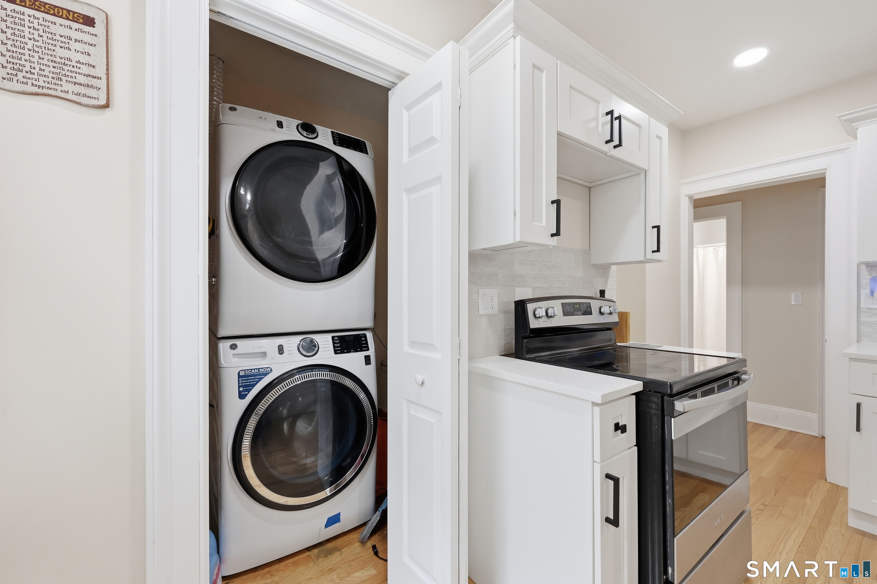 36 Brookline Avenue Bloomfield CT 06002