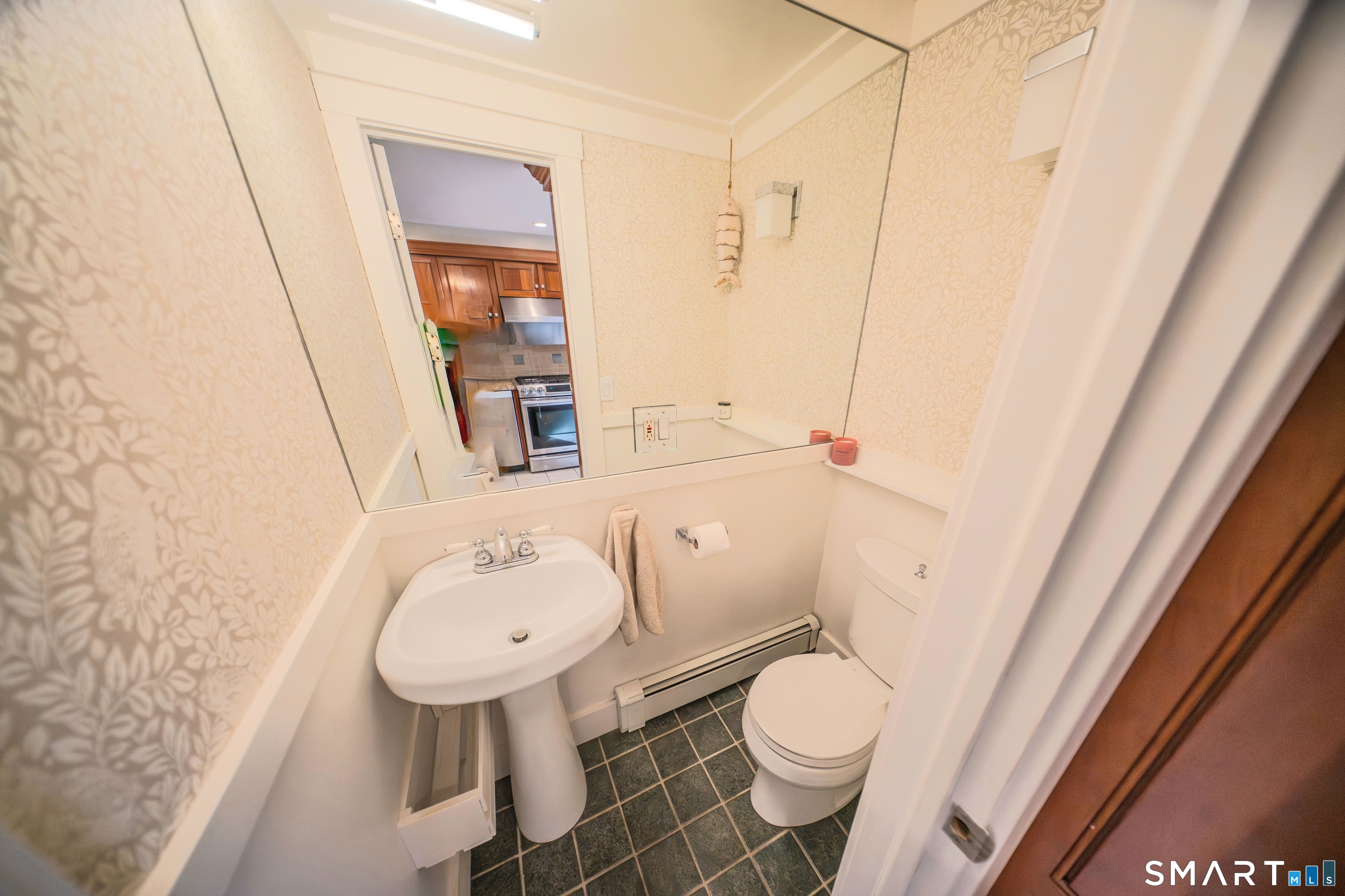 424 Rockwell Avenue Stratford CT 06615