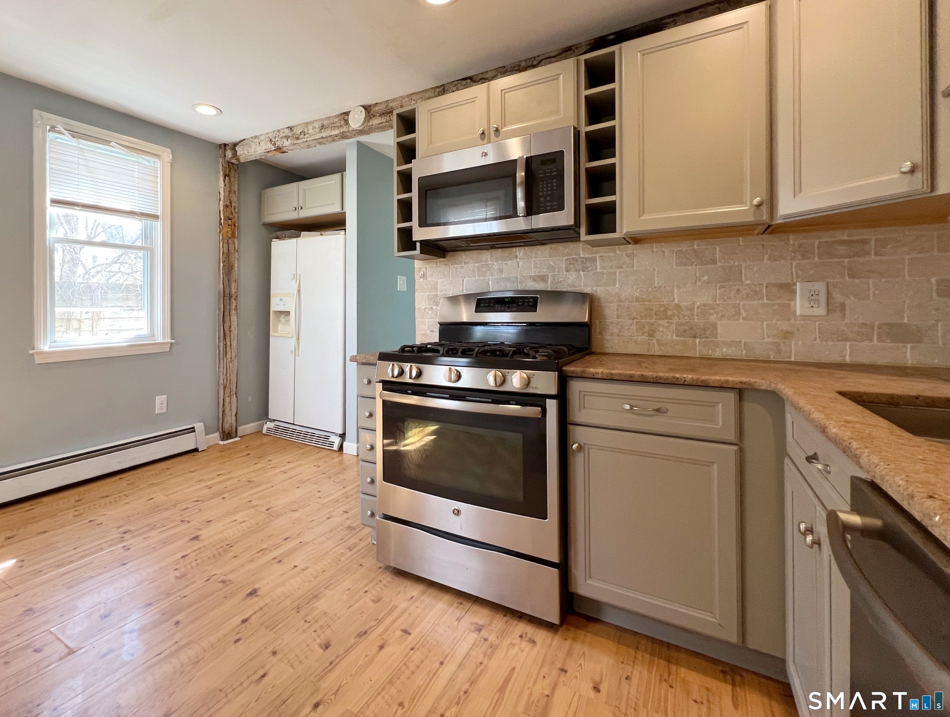14-16 Crown Street Plainville CT 06062