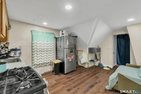 644-646 Maple Street Bridgeport CT 06608