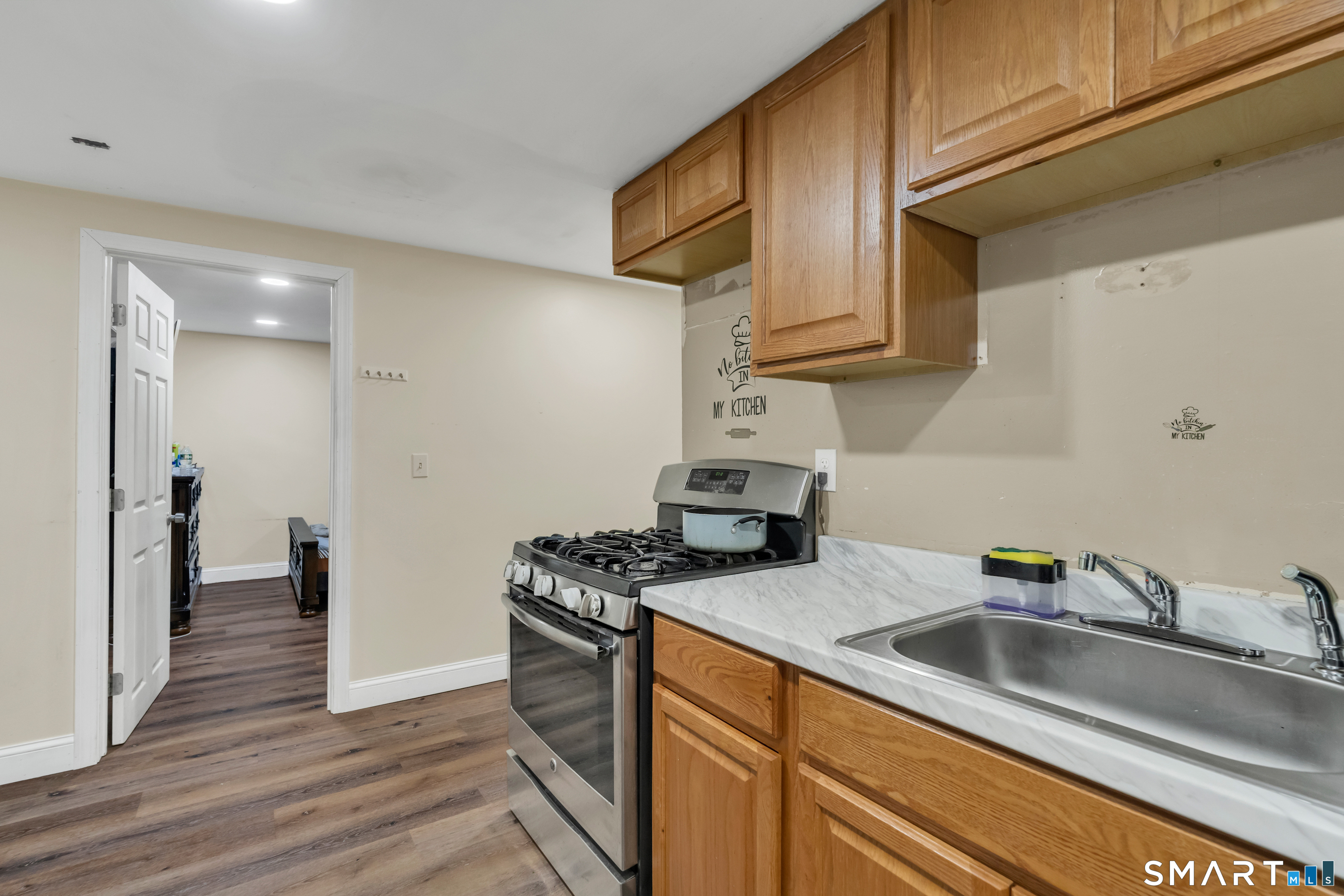 644-646 Maple Street Bridgeport CT 06608