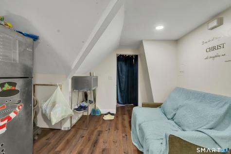 644-646 Maple Street Bridgeport CT 06608