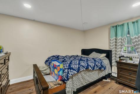 644-646 Maple Street Bridgeport CT 06608