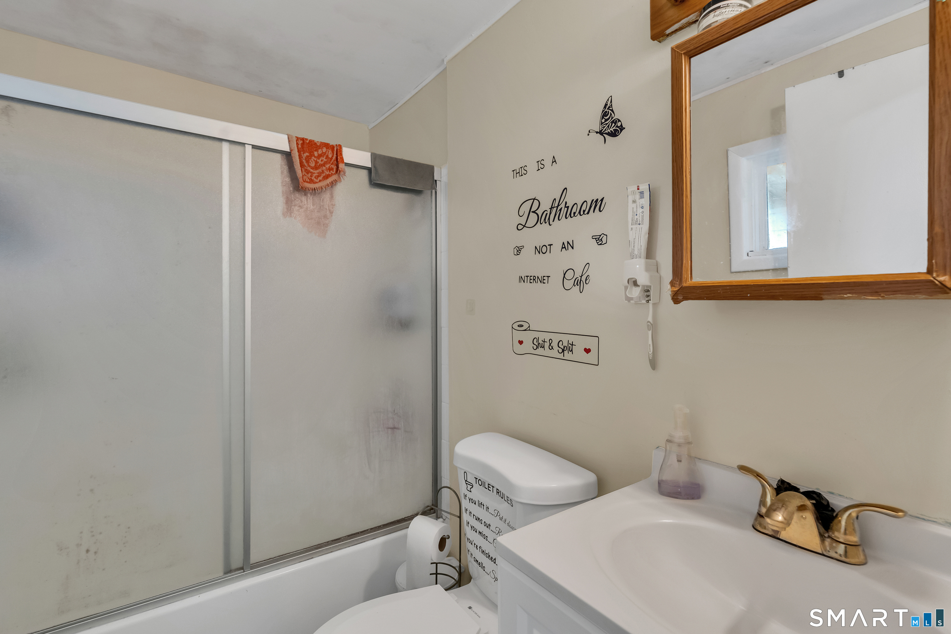 644-646 Maple Street Bridgeport CT 06608
