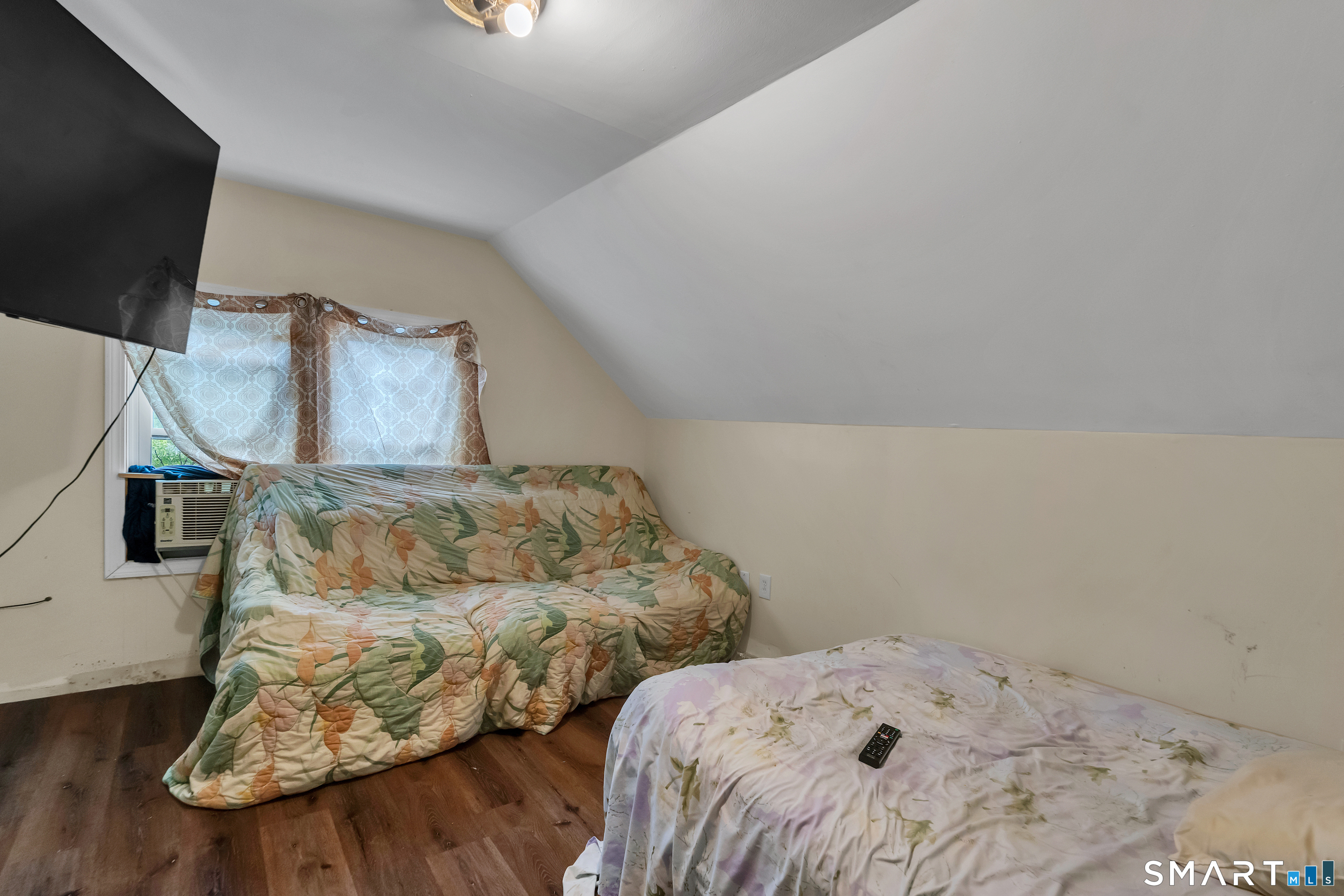 644-646 Maple Street Bridgeport CT 06608