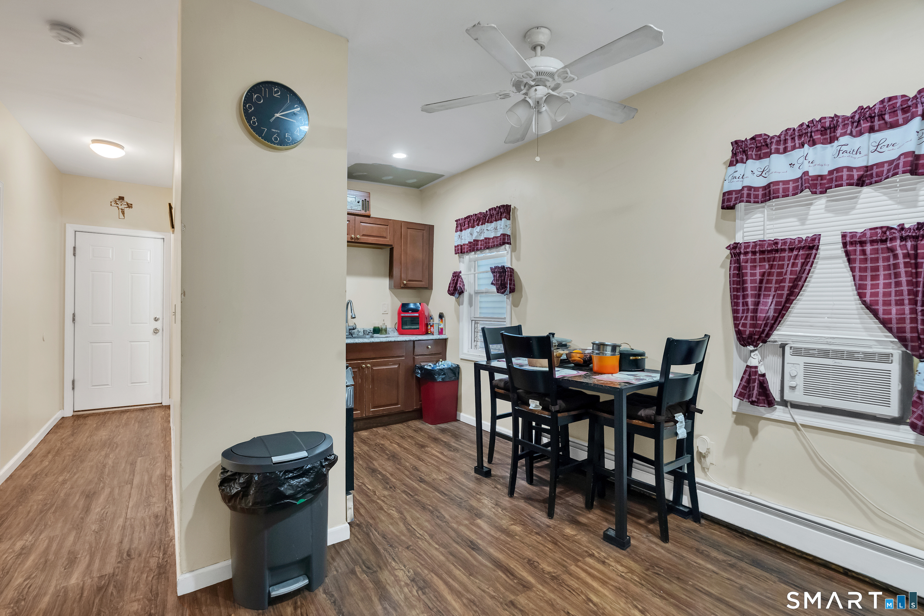 644-646 Maple Street Bridgeport CT 06608