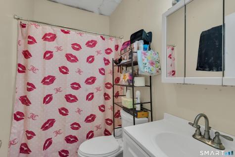 644-646 Maple Street Bridgeport CT 06608